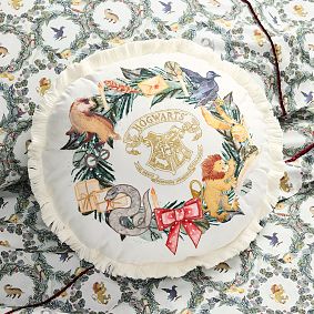 Harry Potter™ Wreath Round Pillow