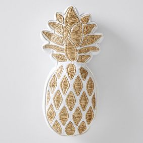 Lilly Pulitzer Pineapple Pillow | Pottery Barn Teen display picture 1