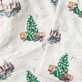 Harry Potter™ Hogwarts™ Christmas Organic Flannel Pajama Set