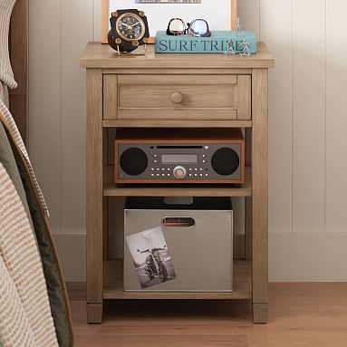 Beadboard Nightstand (21")