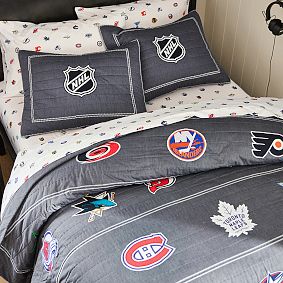 NHL&reg; Logo Quilt