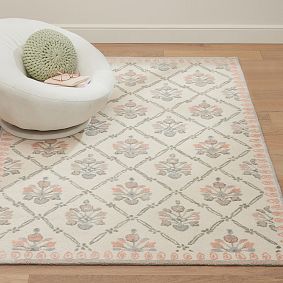Open Box: Floral Bouquet Rug