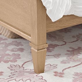 Auburn Wood &amp; Upholstered Classic Bed