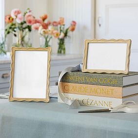 Wavy Picture Frame