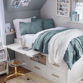 Cloud Faux Fur Throw