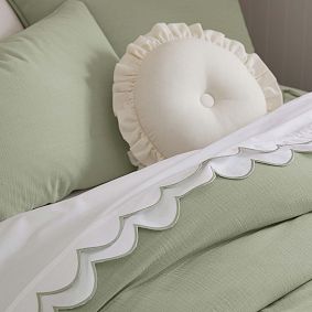 Ruffle Round Pillow