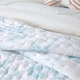 Amelia In Paris Toile Quilt