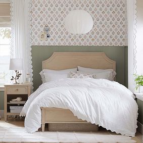 Heritage Crochet Cuff Sheet Set