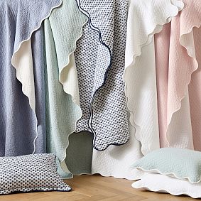 New England Scallop Coverlet
