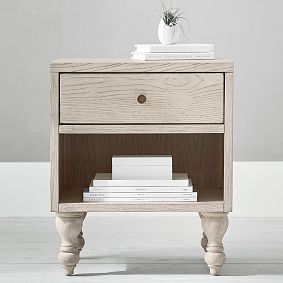 Bellevue Nightstand (19")
