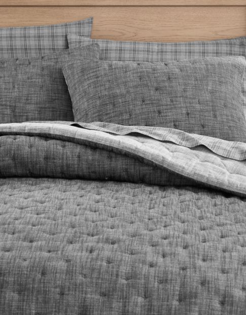 Quilts &amp; Comforters