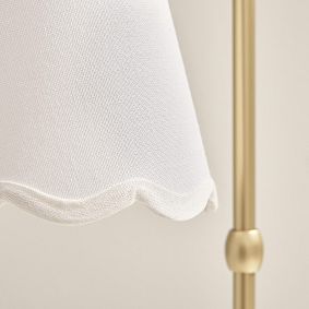 Amelia Linen Scallop Desk Lamp (16&quot;)
