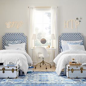 Roller Rabbit Auburn Tufted Smart Wall Mounted Headboard