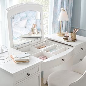 Hampton Smart Flip-Top Vanity Desk (58.5")