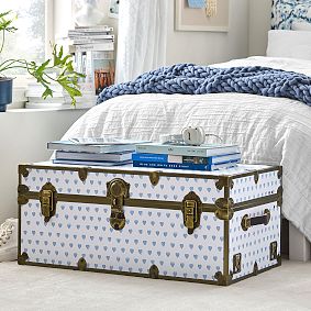 Roller Rabbit Standard Dorm Trunk (32")