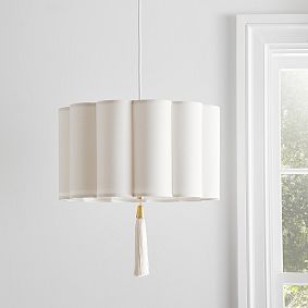 Scalloped Pendant (18")