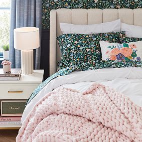 Scalloped Table Lamp (18")