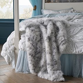 Harry Potter™ Hedwig™ Sparkle Faux Fur Throw