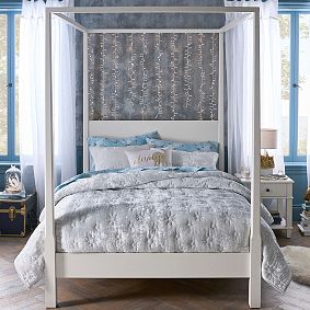 Harry Potter™ Magical Velvet Sham