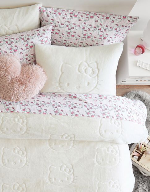Bedding Up to 60% Off