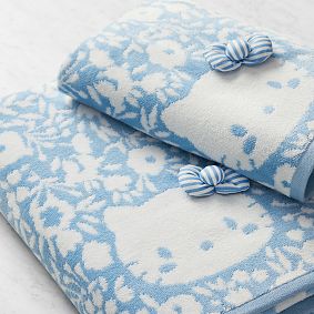 Hello Kitty® Heritage Floral Bath Towel