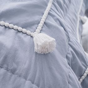 Chambray Tassel Quilt