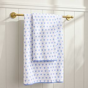 Roller Rabbit Hearts Bath Towel