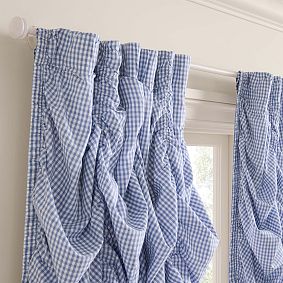 Nantucket Gingham Light-Filtering Curtain
