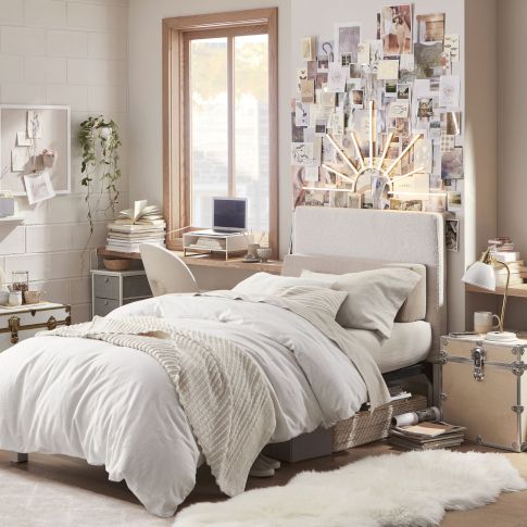 Tone on Tone Dorm Room