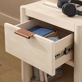 Coronado Nightstand (17")