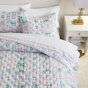 Kendra Scott Gem Mosiac Quilt Bedding Set