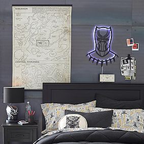 Marvel's <em>Black Panther</em> Glow-in-the-Dark Table Lamp with USB