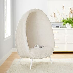 Polar Bear Cave Chair