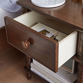 Elsie Nightstand (19")
