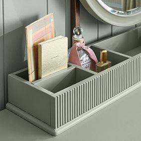 Chris Loves Julia Scallop Vanity Topper