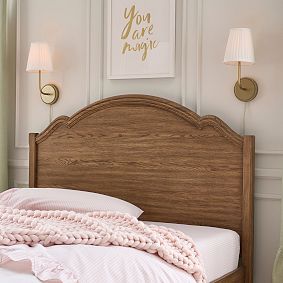 Evelyn Classic Bed