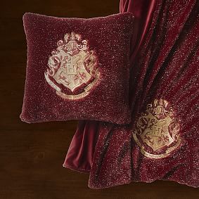 Harry Potter™ Sparkle Faux Fur Throw &amp; Pillow Cover Set