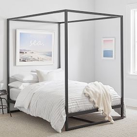 Park Canopy Bed
