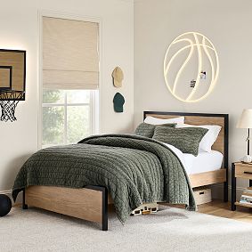 Kearny Classic Bed