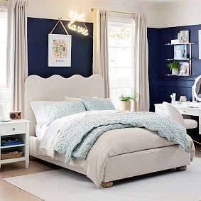Millie Wavy Upholstered Classic Bed