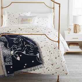 Harry Potter™ Magical Creatures Throw