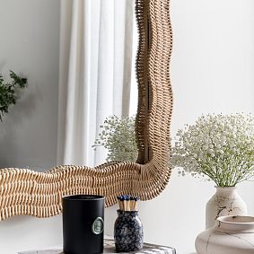 Scalloped Linden Rectangular Wall Mirror (28"x40")