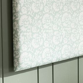 Chris Loves Julia No Nails Pinboard (36"x24")