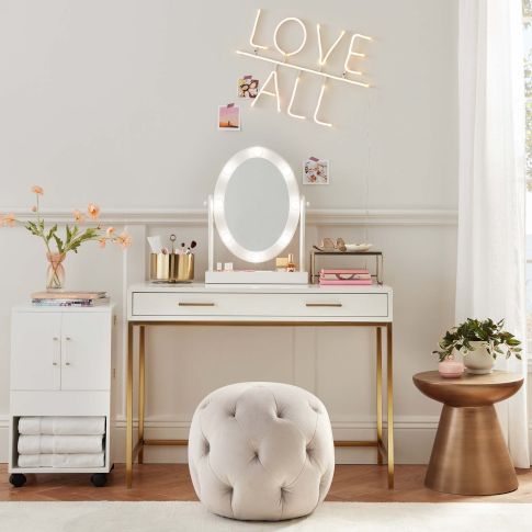 Golden Hour Get-Ready Space