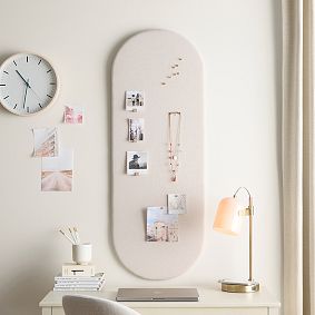 No Nails Oval Pinboard