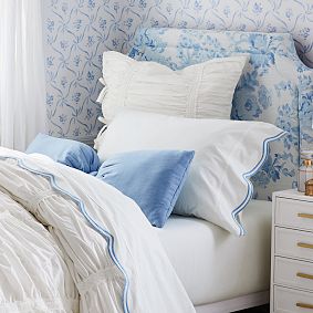 LoveShackFancy Auburn No Nails Dorm Headboard