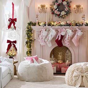 LoveShackFancy Light-Up Wreaths (15")