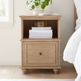 Chelsea Nightstand (20")