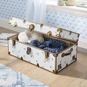 Hill House Home Clematis Scallop Standard Dorm Trunk (32")