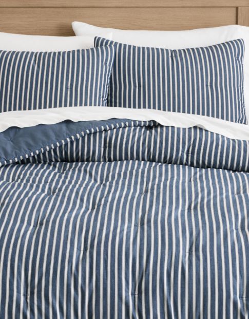 Quilts &amp; Comforters